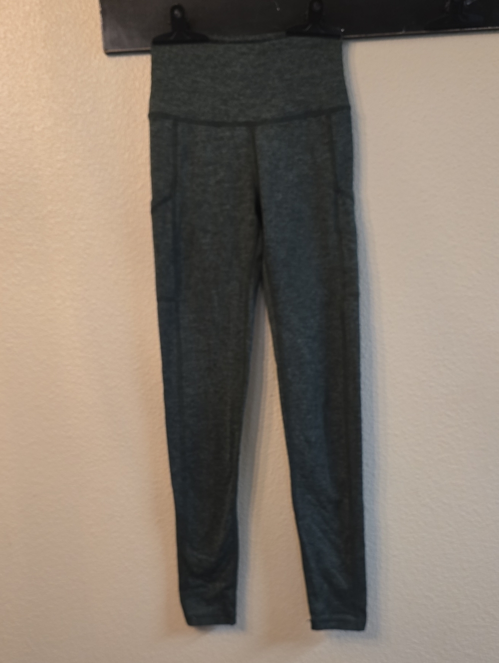 aerie Womans Performance Leggings - Dark Gray Heather